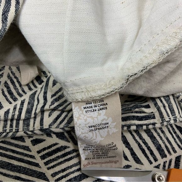 SOFT SURROUNDINGS Crop pants - Picture 5 of 5